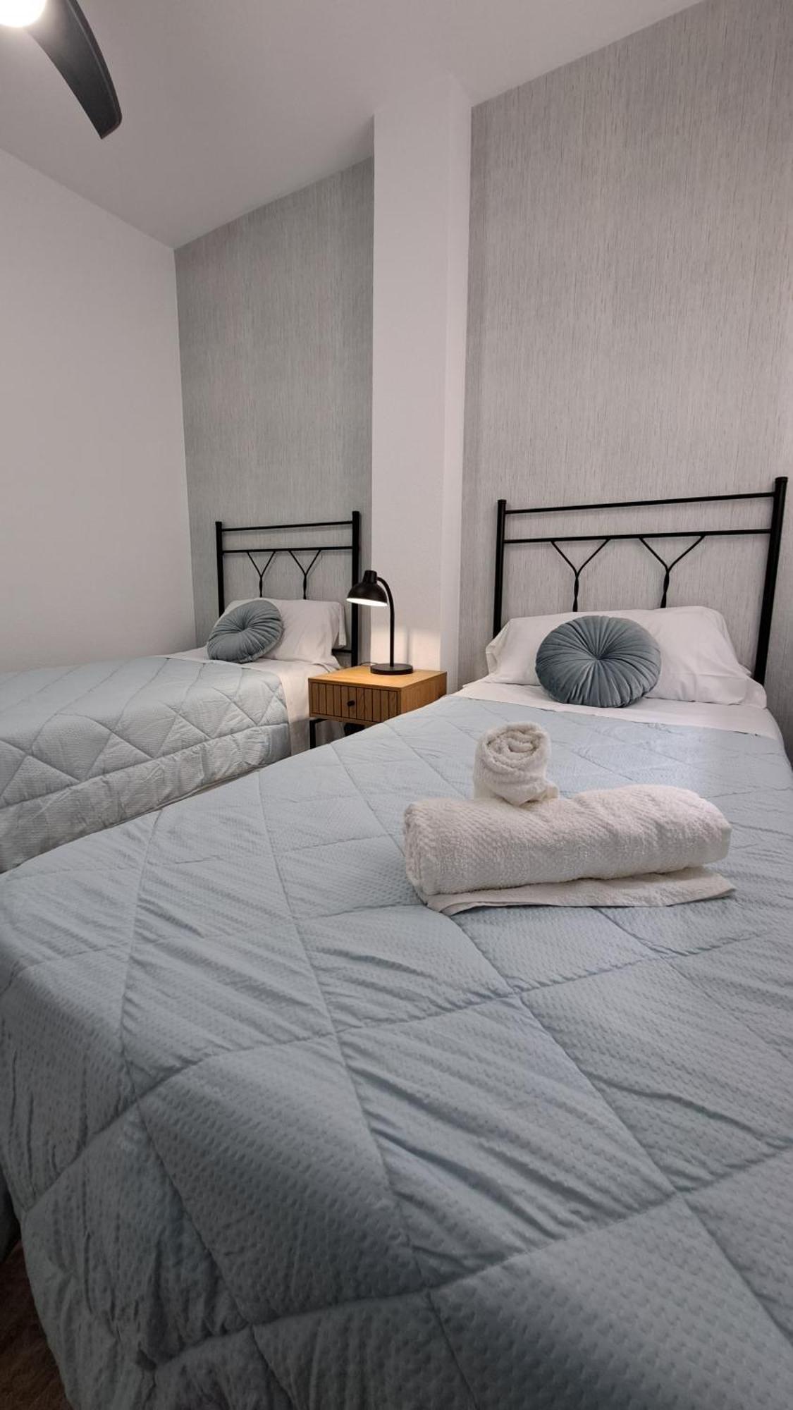Apartamentos Maria Cristina Con Parking Gratis Córdova Exterior foto