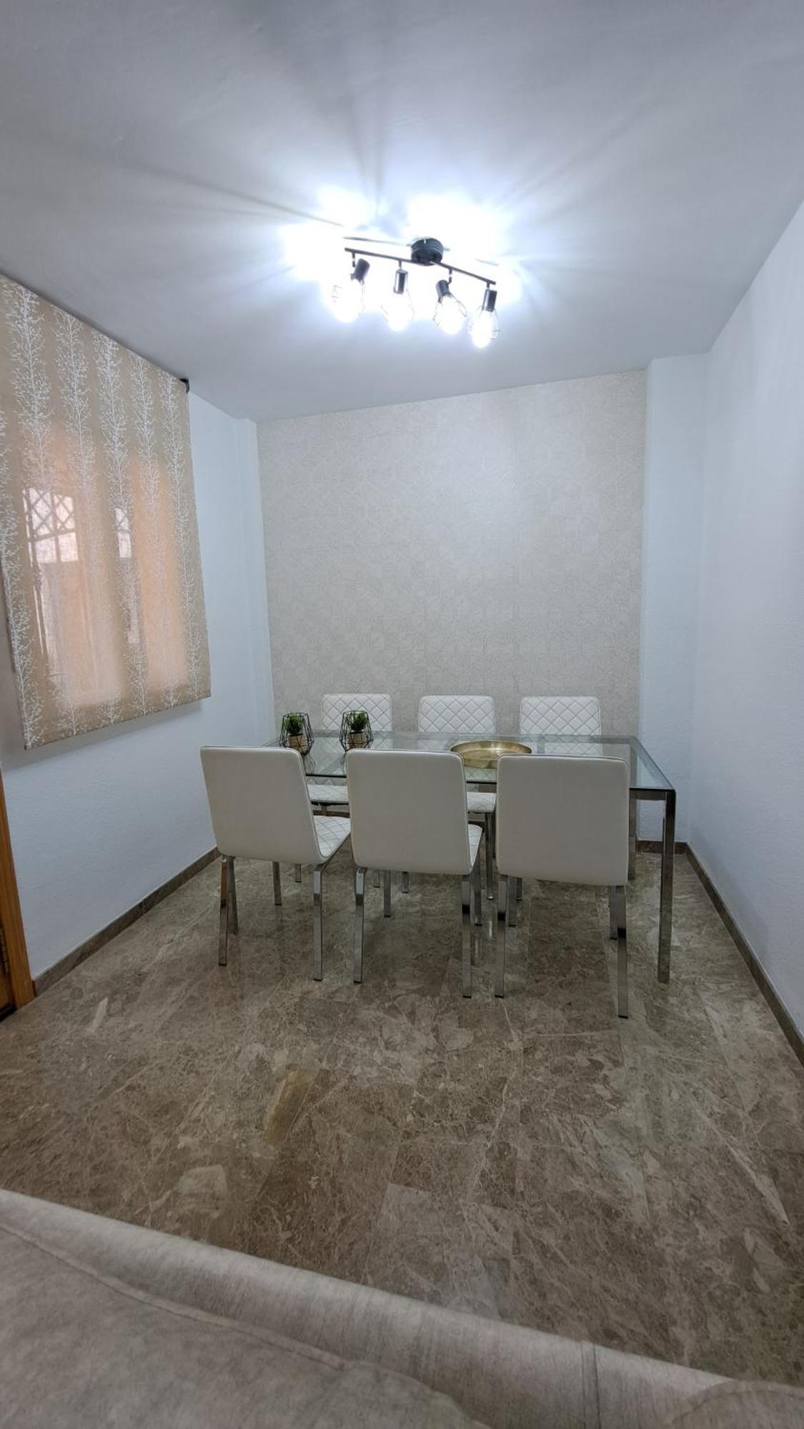 Apartamentos Maria Cristina Con Parking Gratis Córdova Quarto foto